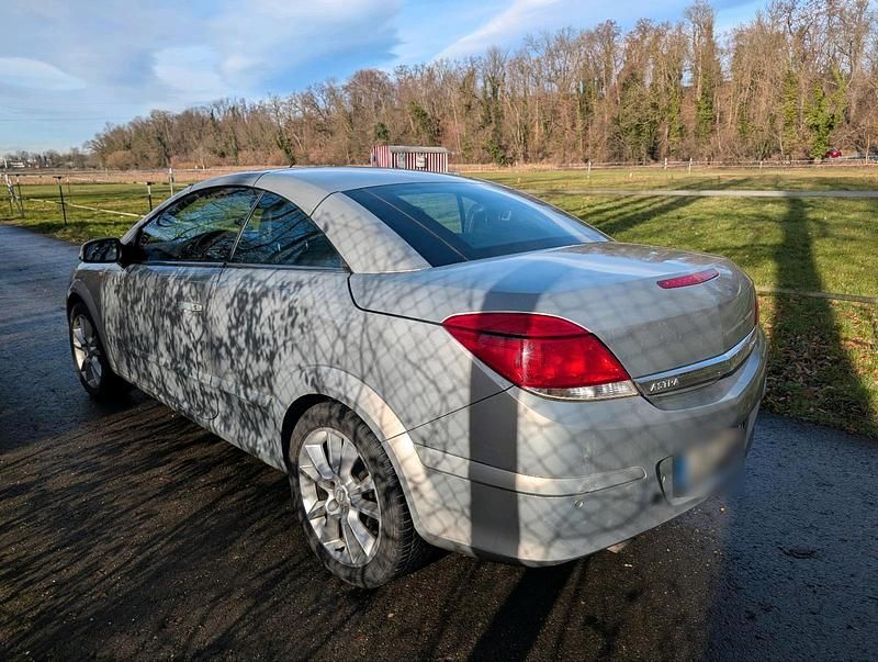Gebraucht Opel Astra Cabriolet 105 PS (77 kW) 2007 Silber Cabrio