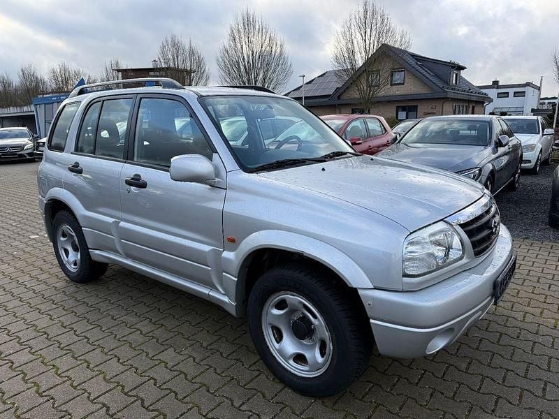 Silber Gebraucht 2004 Suzuki Grand Vitara Limited SUV | 6.999 € (Teuer) - Bild 1/4