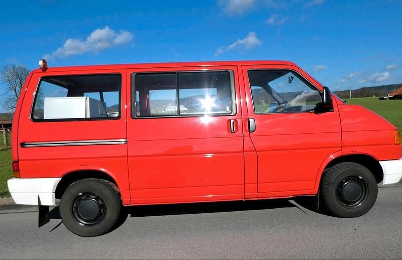 Rot Gebraucht 1992 VW T4 Van | 11.900 € - Bild 1/4