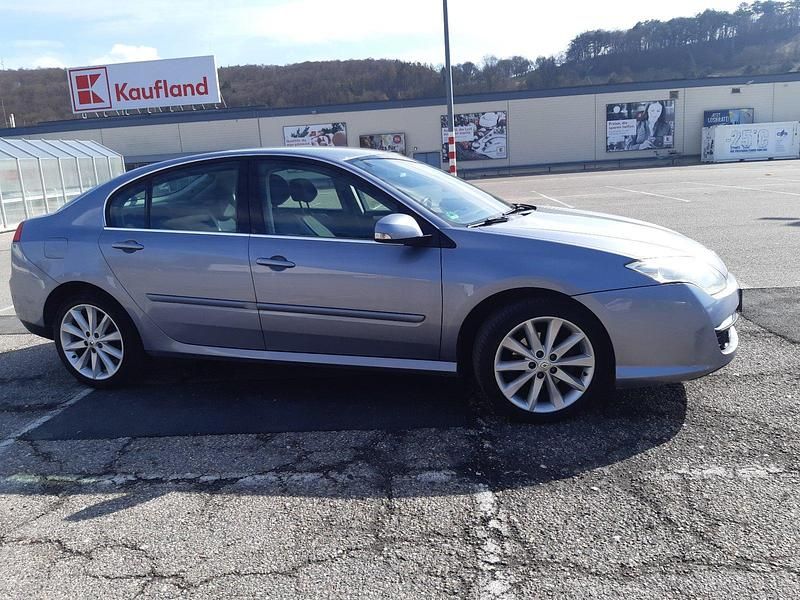 Gebraucht Renault Laguna III 140 PS (102 kW) 2007 Silber Limousine