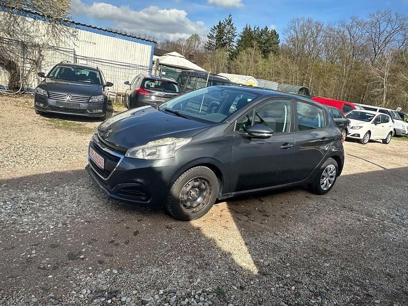 Gebraucht Peugeot 208 Active 68 PS (50 kW) 2015 Kleinwagen