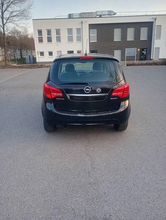 Gebraucht Opel Meriva 120 PS (88 kW) 2012 Schwarz Van / Kleinbus