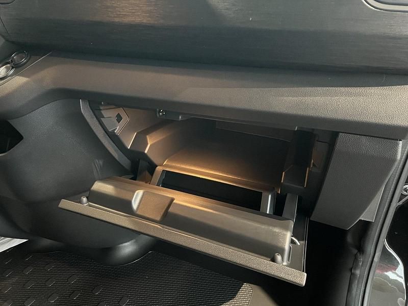 Neu Renault Trafic Komfort 2026 Van / Kleinbus