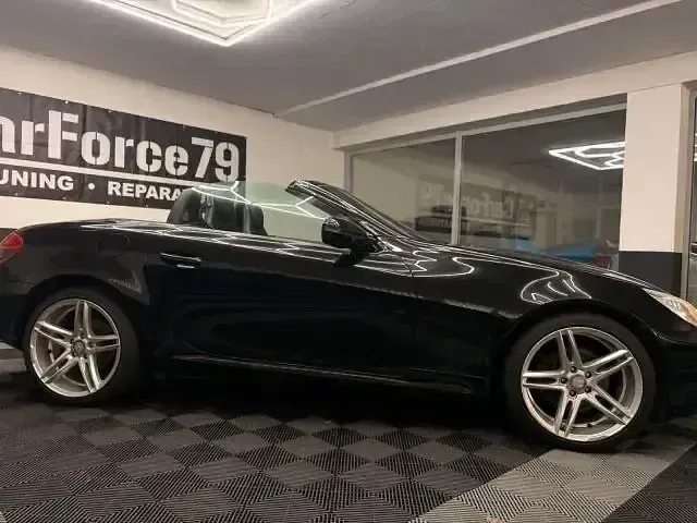 Second-hand Mercedes SLK200 184 CP (135 kW) 2008 Negru Cabrio