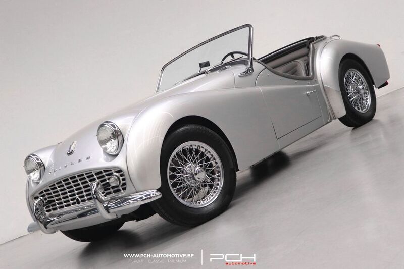 Grau Gebraucht 1959 Triumph TR3 Cabrio | 33.999 € - Bild 1/4