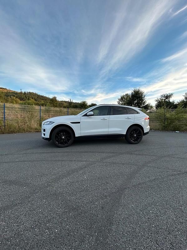 Gebraucht Jaguar F-Pace 180 PS (132 kW) 2017 Weiß SUV