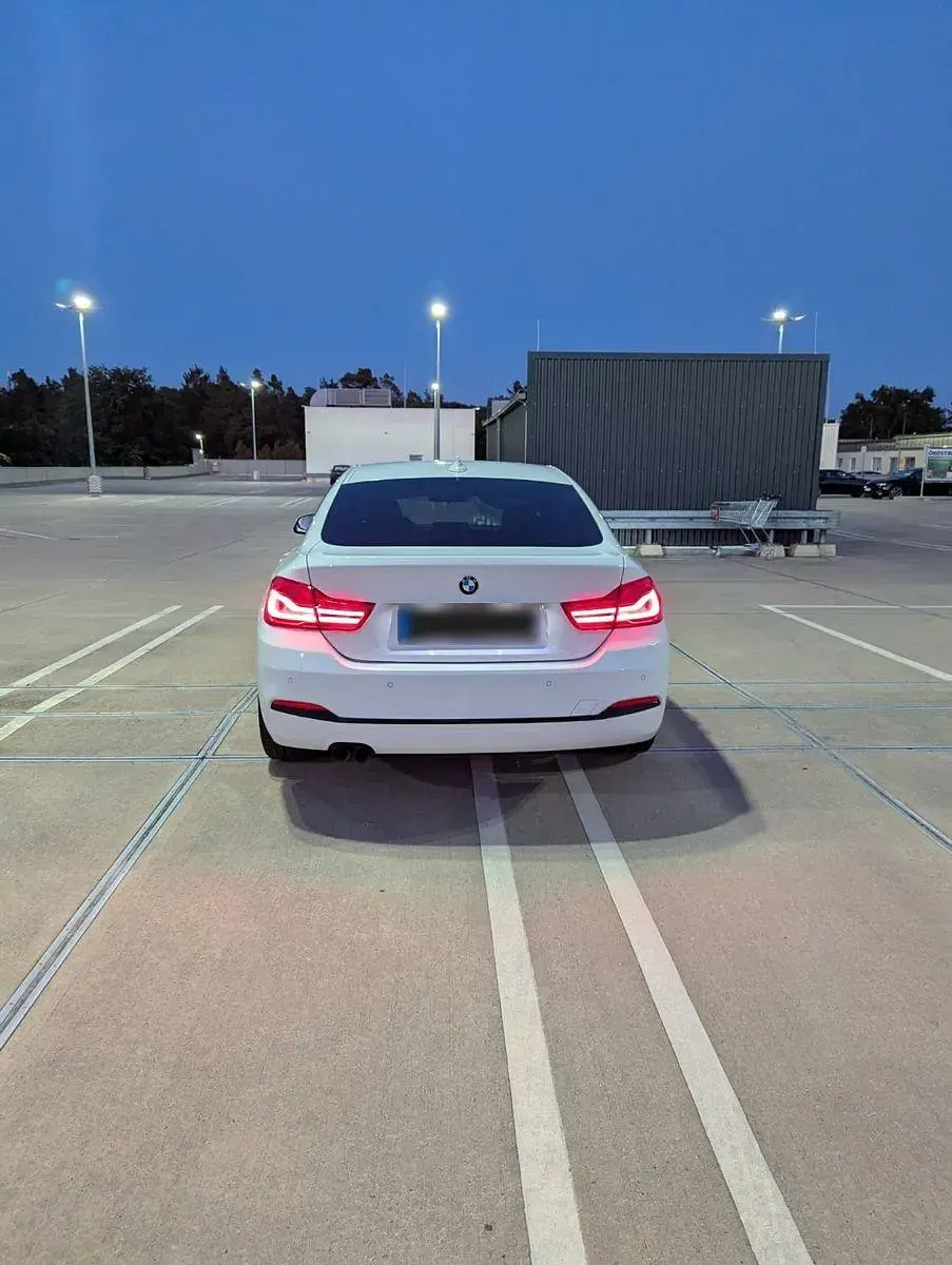 Gebraucht BMW 420 Sport Line 190 PS (139 kW) 2017 Weiß Coupé