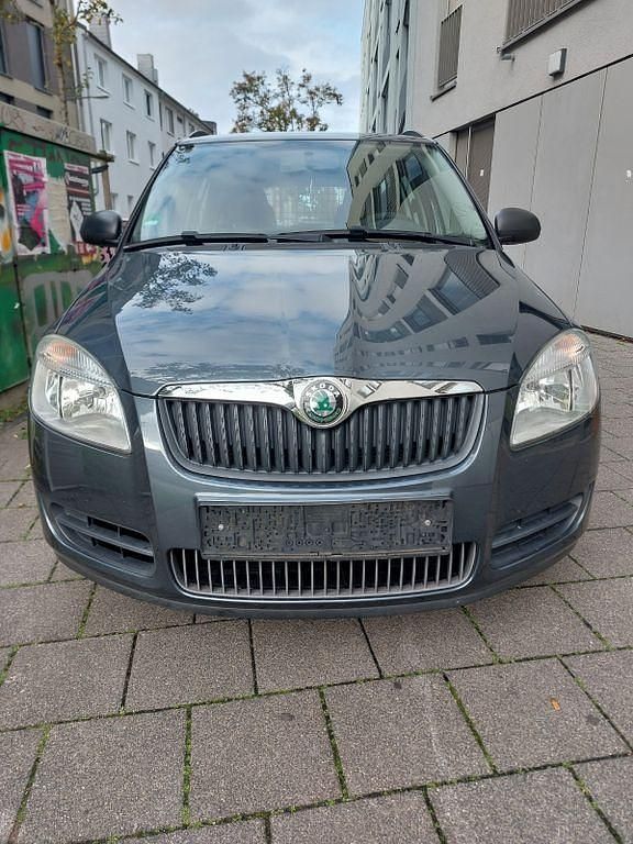 Grau Gebraucht 2009 Skoda Fabia Classic Kombi | 2.449 € (Fairer Preis) - Bild 1/4