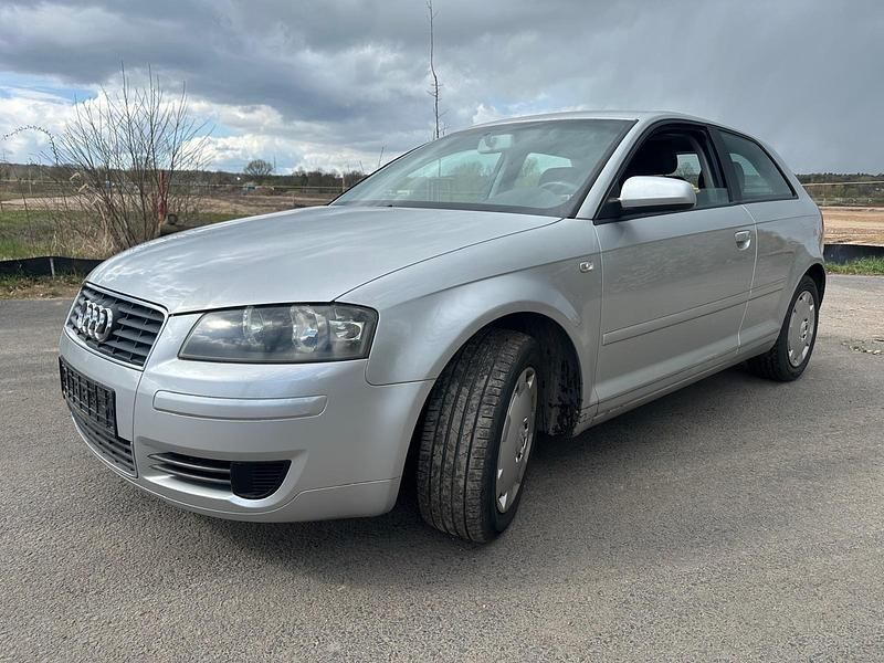 Gebraucht Audi A3 102 PS (75 kW) 2004 Silber Kleinwagen