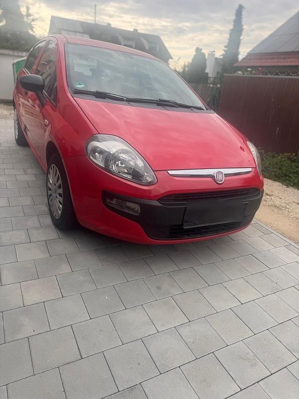 Rot Gebraucht 2010 Fiat Punto Evo Kleinwagen | 3.699 € - Bild 1/4