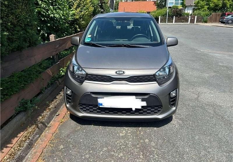 Grau Gebraucht 2018 Kia Picanto Attract Kleinwagen | 5.950 € (Guter Preis) - Bild 1/4