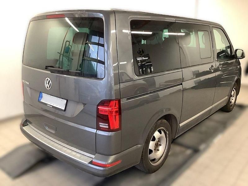 Gebraucht VW Multivan 204 PS (150 kW) 2021 Grau Van