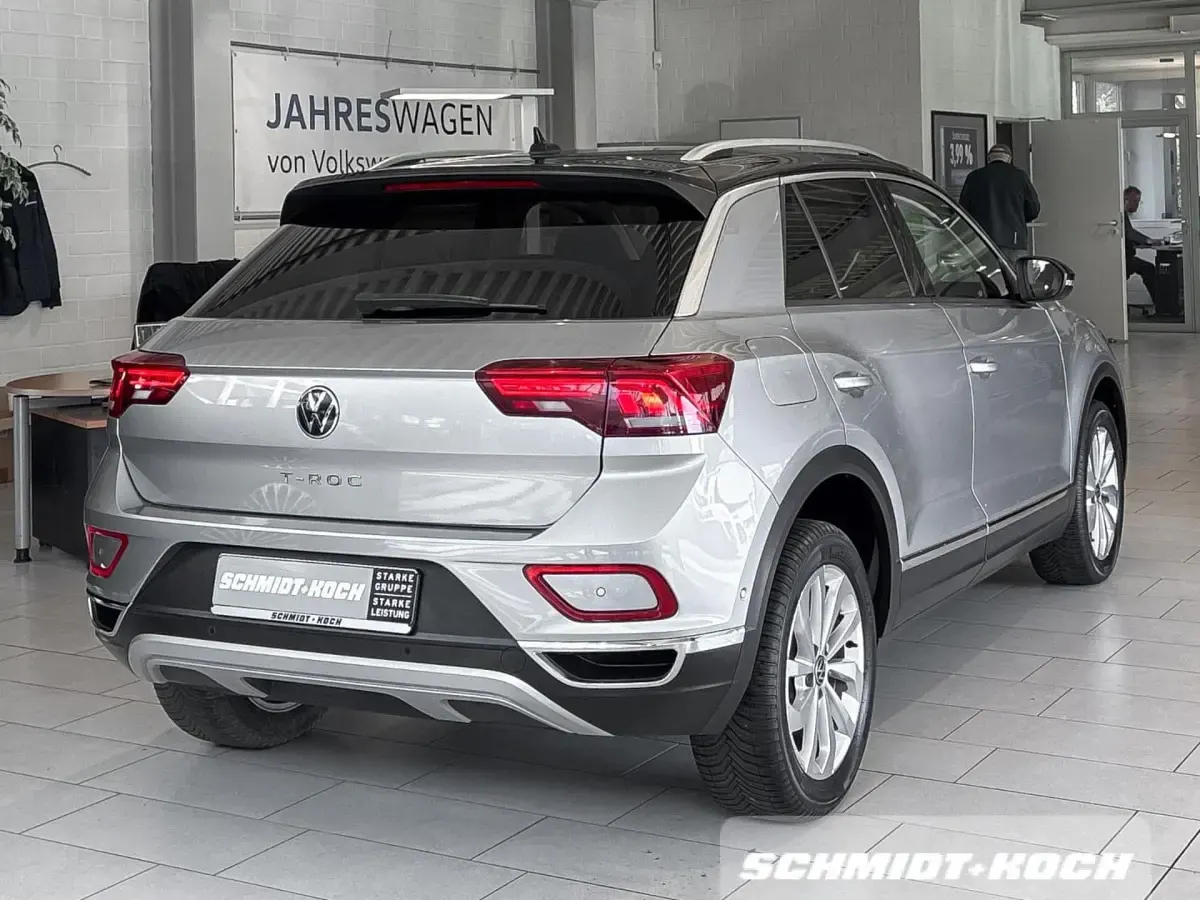 Usata VW T-Roc Style 110 CV (80 kW) 2023 Argento SUV