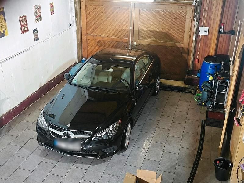 Gebraucht Mercedes E250 205 PS (150 kW) 2015 Schwarz Coupé