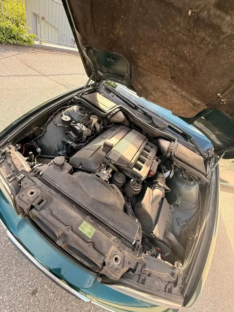 Gebraucht BMW 523 170 PS (125 kW) 1998 Andere farben Limousine