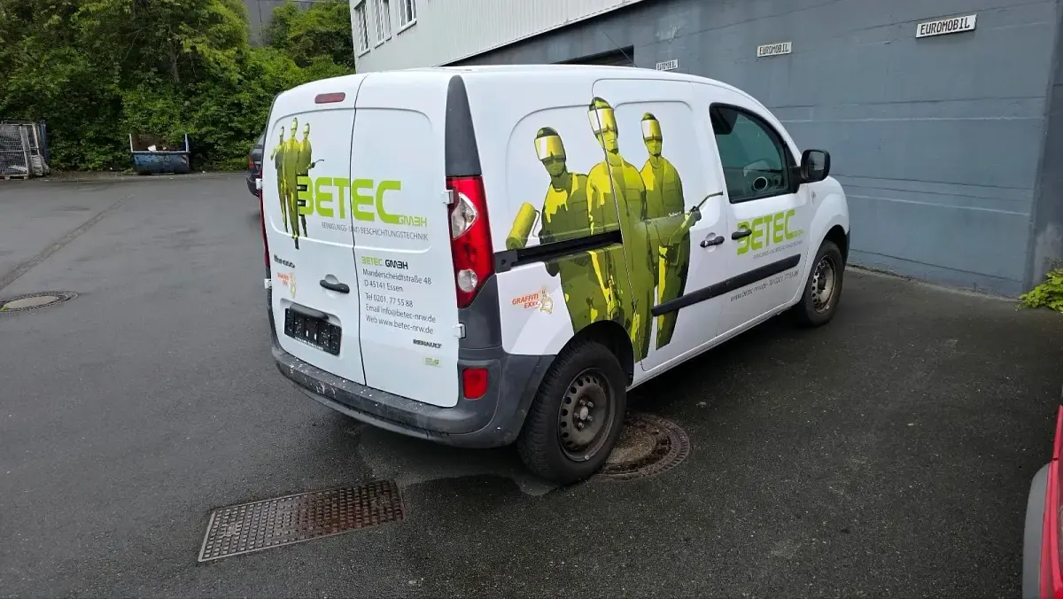 Gebraucht Renault Kangoo 70 PS (51 kW) 2011 Weiß Van / Kleinbus