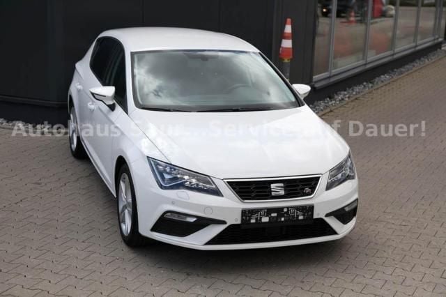 Używany Seat Leon FR 150 KM (110 kW) 2017 Biały Sedan/Limuzyna