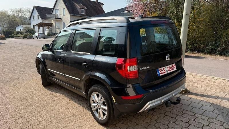 Gebraucht Skoda Yeti Ambition 105 PS (77 kW) 2014 Schwarz SUV