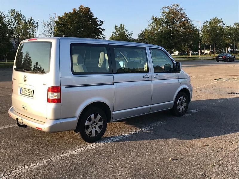 Silber Gebraucht 2007 VW T5 Comfortline Van | 7.500 € - Bild 1/4