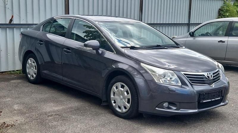 Gebraucht Toyota Avensis 150 PS (110 kW) 2010 Schwarz Limousine