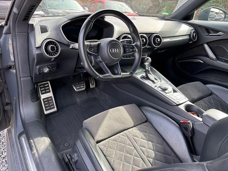 Gebraucht Audi TT Comfort 184 PS (135 kW) 2017 Grau Coupé