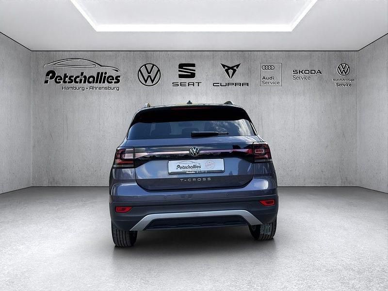 Używany VW T-Cross Move 110 KM (80 kW) 2023 Szary SUV