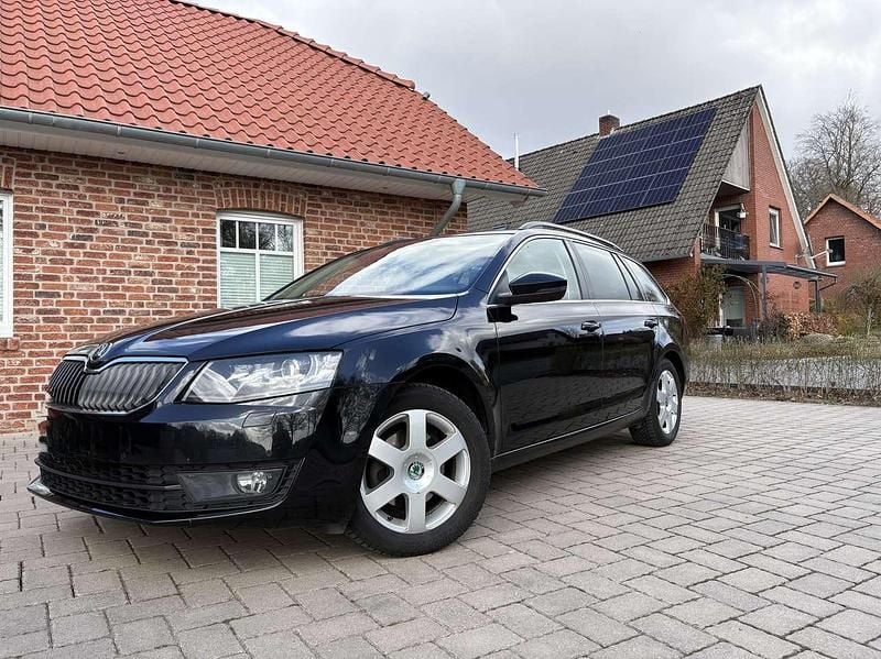 Gebraucht Skoda Octavia 150 PS (110 kW) 2015 Schwarz Kleinwagen