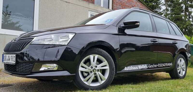 Bleckmagic perleffekt Gebraucht 2022 Skoda Fabia Ambition Kombi | 17.490 € (Fairer Preis) - Bild 1/4