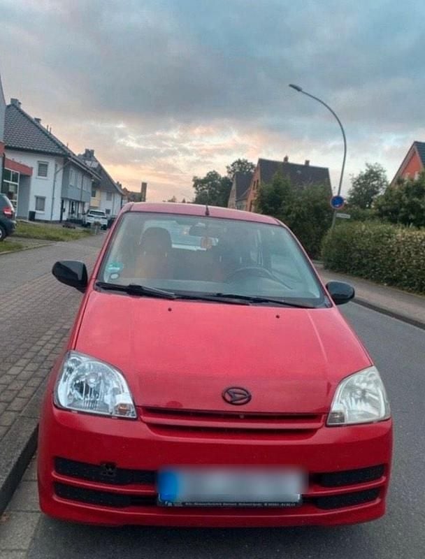Rot Gebraucht 2007 Daihatsu Cuore Kleinwagen | 850 € (Fairer Preis) - Bild 1/4