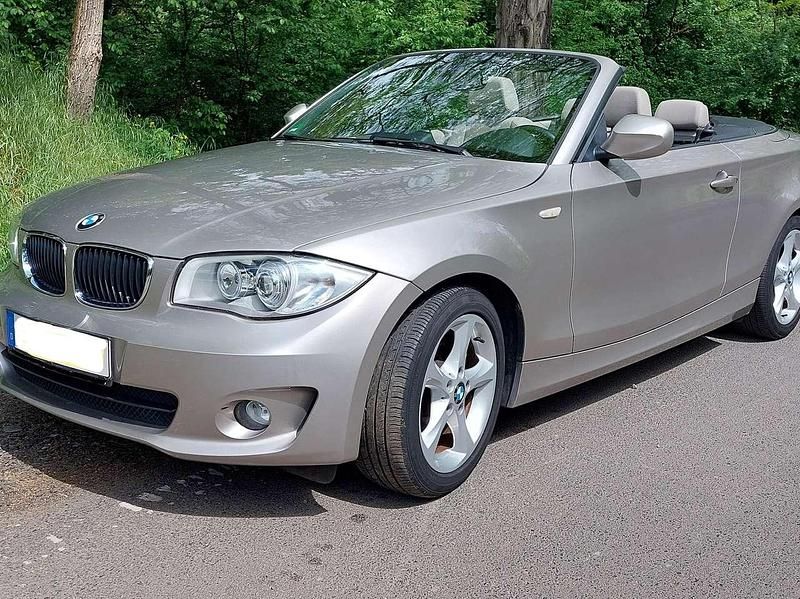 Gebraucht BMW 118 Cabriolet 143 PS (105 kW) 2012 Bronze Cabrio