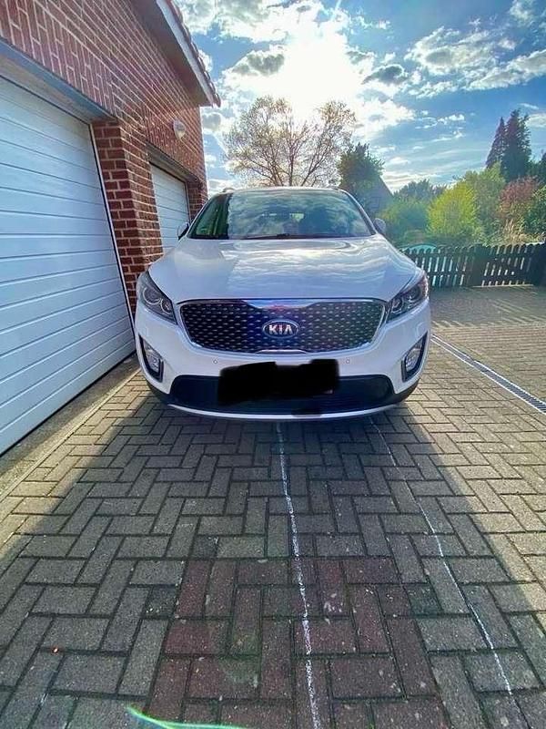 Weiß Gebraucht 2016 Kia Sorento Platinum Edition SUV | 14.500 € (Guter Preis) - Bild 1/4