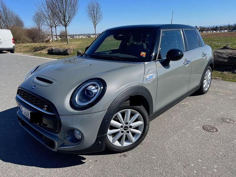 Grau Gebraucht 2019 Mini Cooper S Kleinwagen | 19.700 € (Fairer Preis) - Bild 1/4
