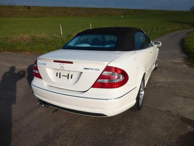 Gebraucht Mercedes CLK55 AMG AMG 367 PS (269 kW) 2005 Weiß Cabrio