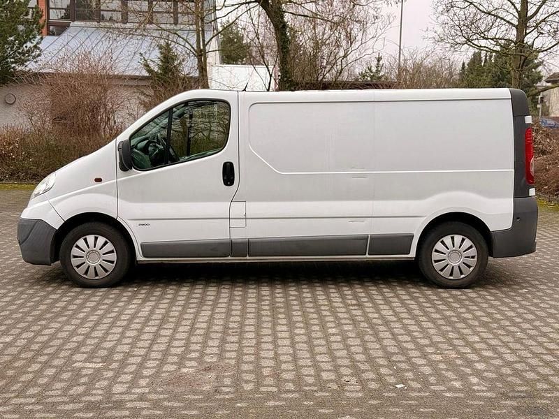 Gebraucht Opel Vivaro 114 PS (83 kW) 2014 Weiß Van / Kleinbus