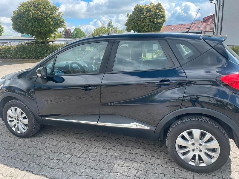 Gebraucht Renault Captur 90 PS (66 kW) 2016 Schwarz SUV