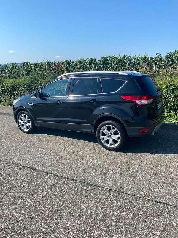 Gebraucht Ford Kuga Individual 163 PS (119 kW) 2014 SUV