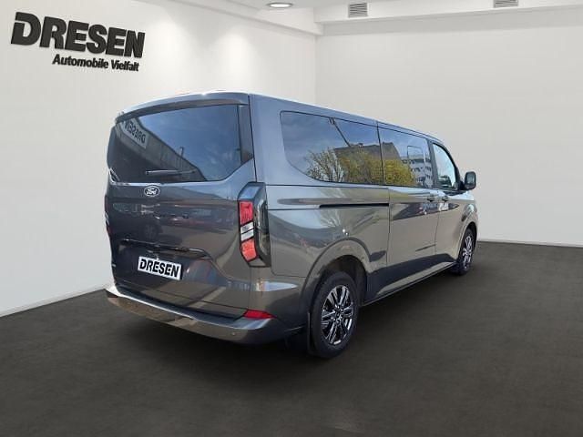 Gebraucht Ford Tourneo Titanium 232 PS (170 kW) 2025 Grau Van / Kleinbus