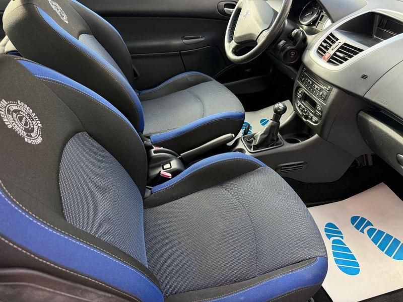 Gebraucht Peugeot 206+ 68 PS (50 kW) 2012 Kleinwagen