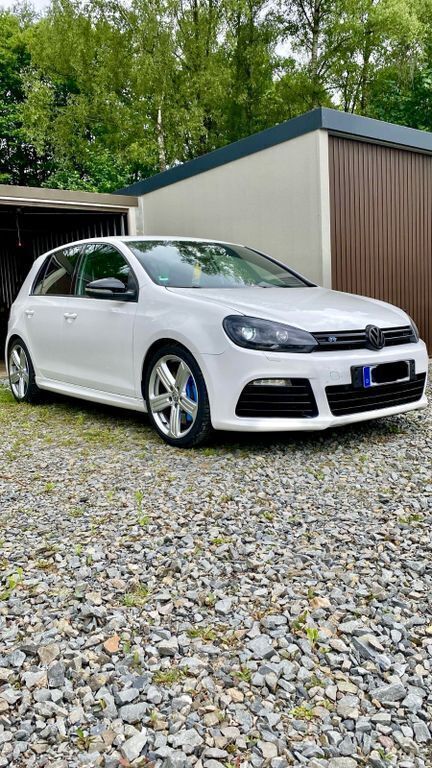 Weiß Gebraucht 2010 VW Golf VI R Limousine | 12.950 € (Etwas zu teuer) - Bild 1/4