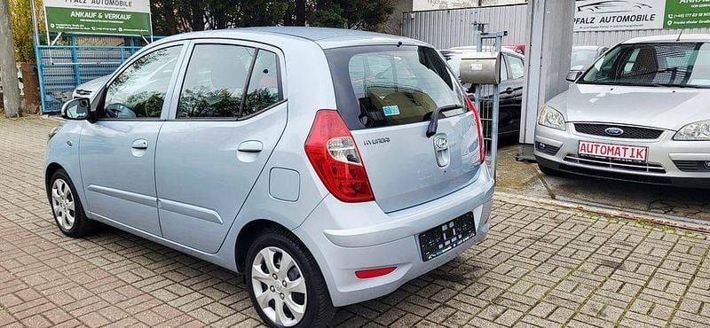 Gebraucht Hyundai i10 Style 86 PS (63 kW) 2011 Blau Kleinwagen