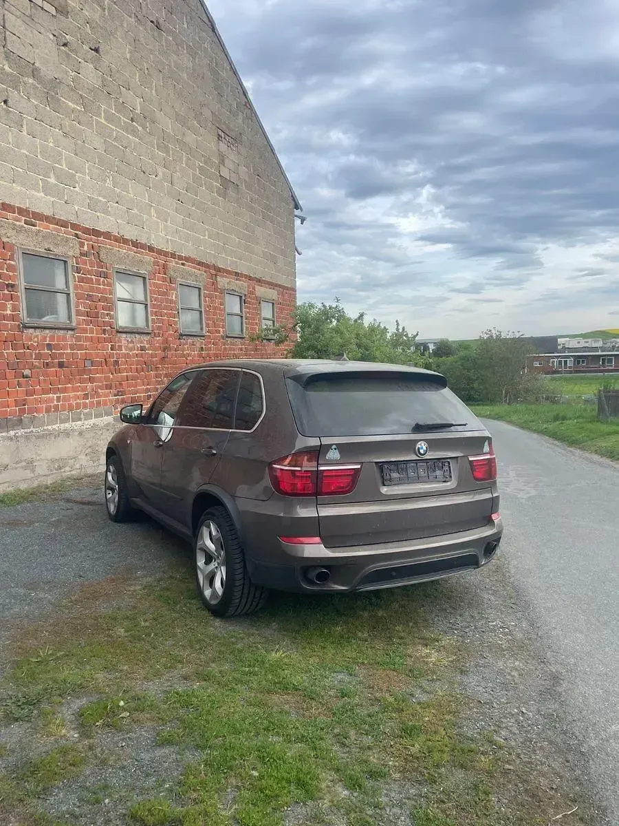 Używany BMW X5 Performance 245 KM (180 kW) 2013 Beżowy SUV