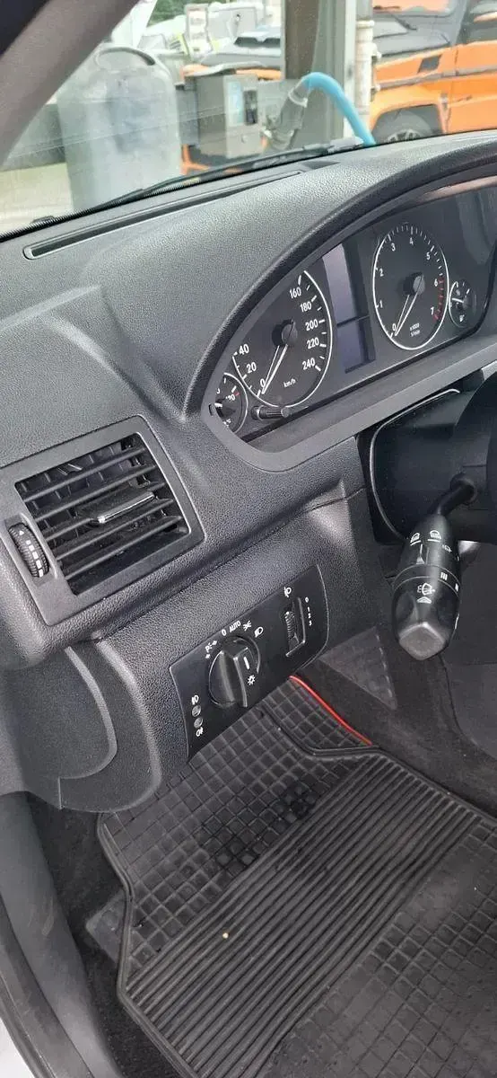 Gebraucht Mercedes A150 95 PS (69 kW) 2008 Grau Van / Kleinbus