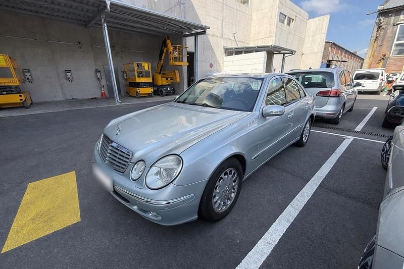Second-hand Mercedes E320 225 CP (165 kW) 2004 Argintiu Berlinǎ