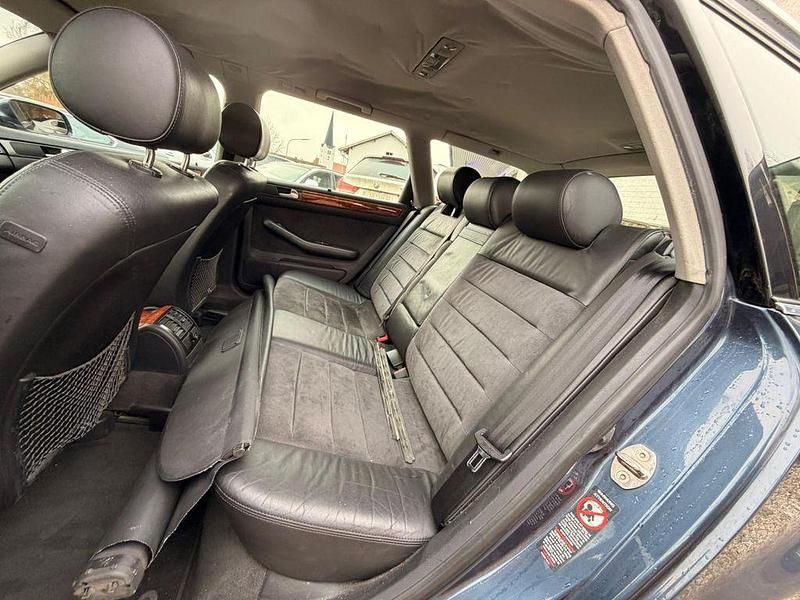 Gebraucht Audi A6 S-Line 131 PS (96 kW) 2001 Blau Kombi