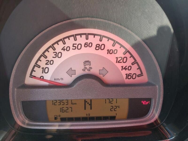 Grau Gebraucht 2013 Smart ForTwo Coupé Pure Coupé | 4.500 € (Guter Preis) - Bild 1/4