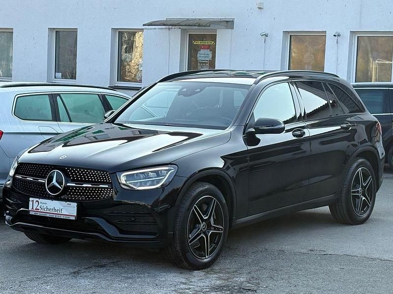Gebraucht Mercedes GLC220 AMG line 194 PS (142 kW) 2020 Schwarz SUV