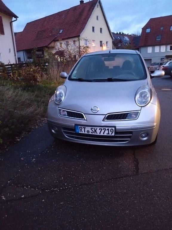 Grau Gebraucht 2009 Nissan Micra Acenta Limousine | 2.250 € (Guter Preis) - Bild 1/3