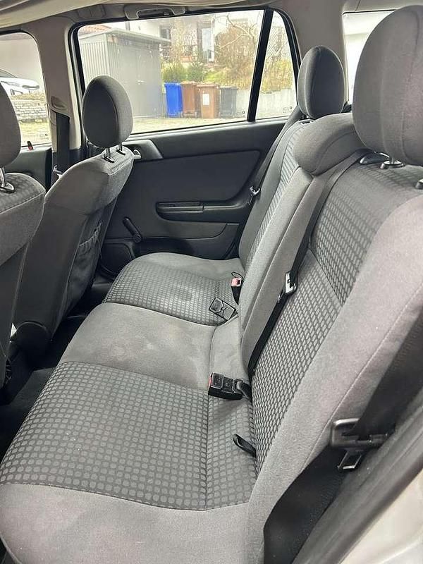 Gebraucht Opel Astra 103 PS (75 kW) 2004 Silber Kombi