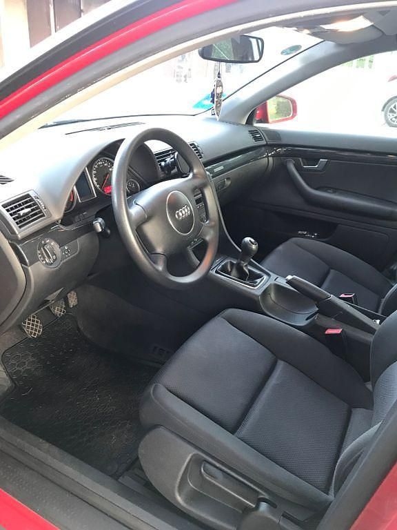 Gebraucht Audi A4 163 PS (119 kW) 2002 Rot Limousine