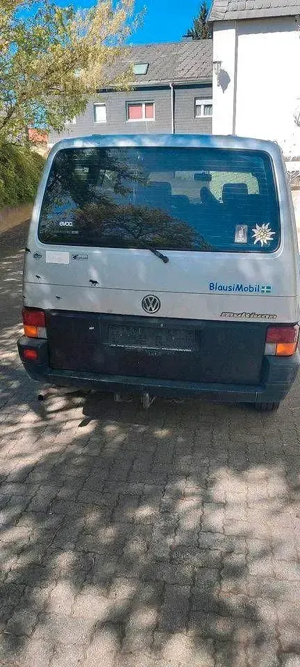 Gebraucht VW T4 78 PS (57 kW) 1994 Blau Van